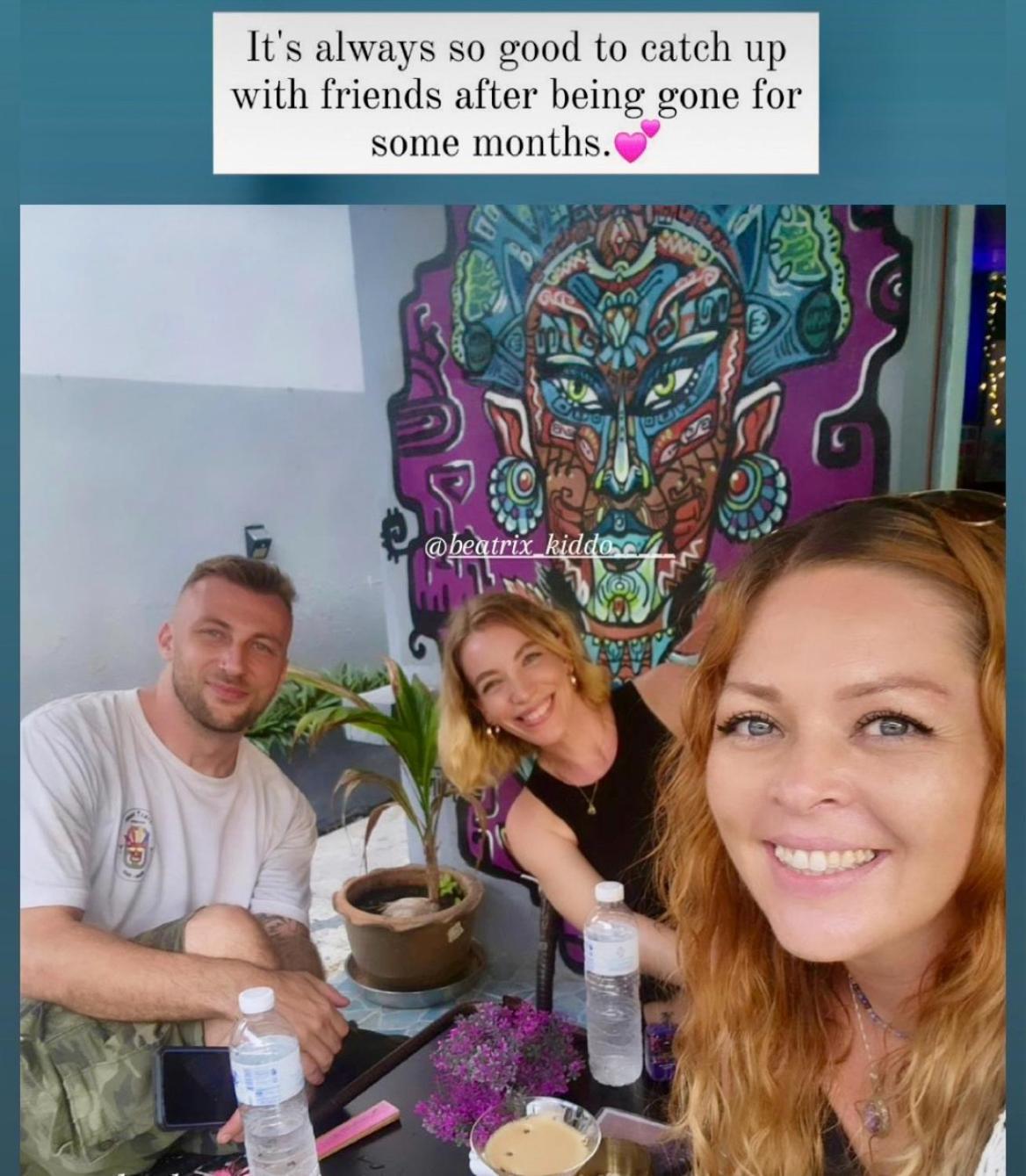Tiki Tribe Bar & Hostel Тау Экстерьер фото