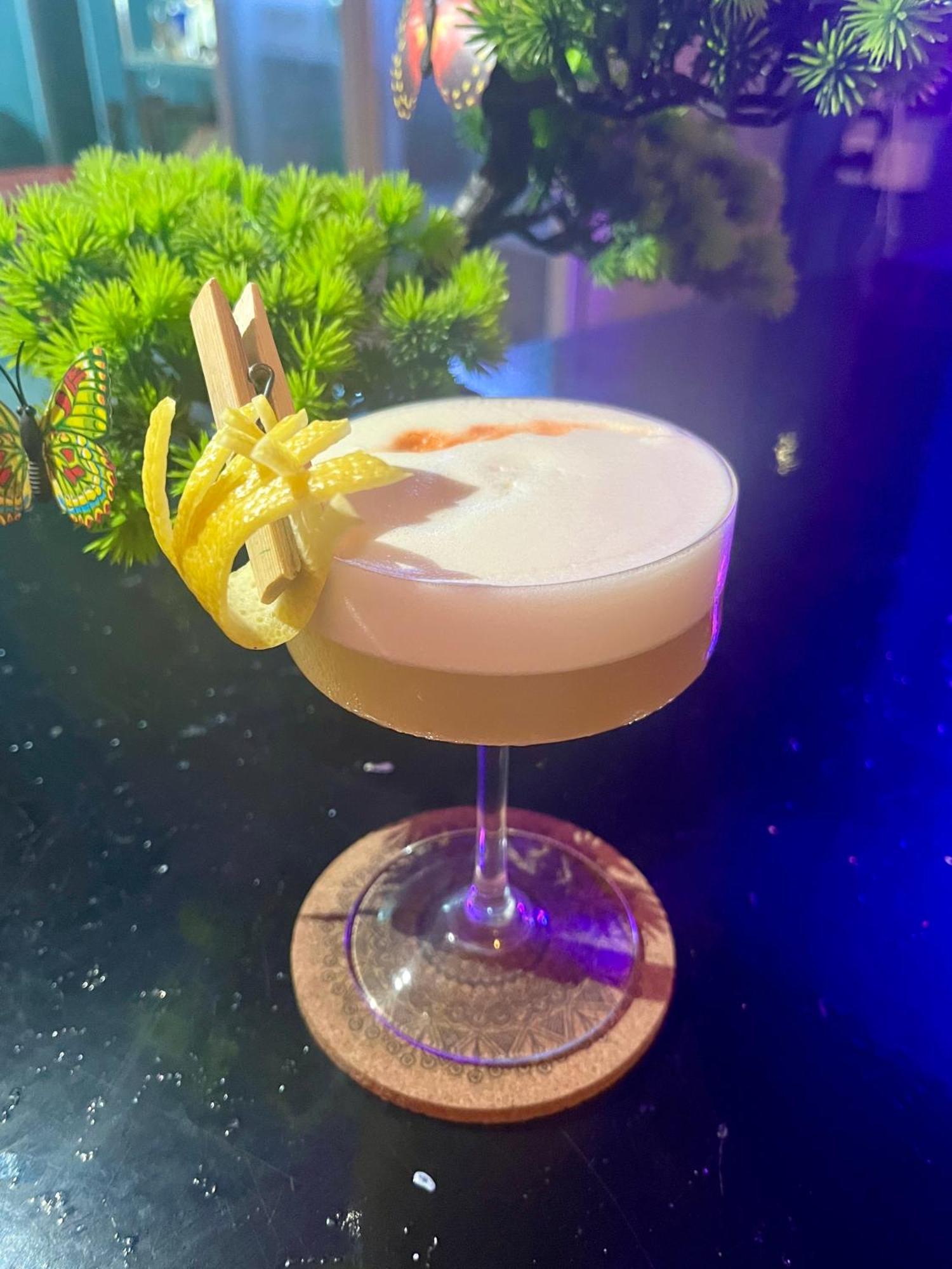 Tiki Tribe Bar & Hostel Тау Экстерьер фото